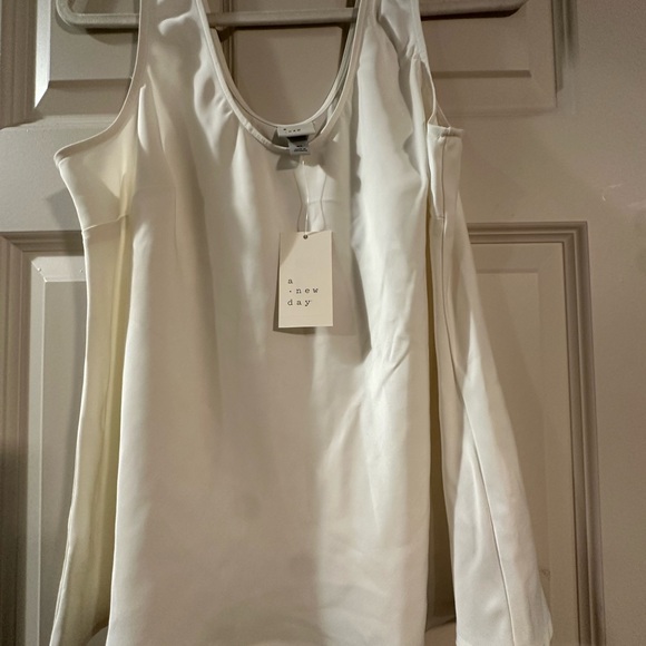 a new day Tops - A new day Cream Scoop Neck Tank XL NWT